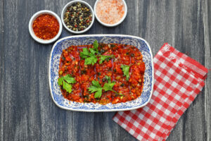 spicy-turkish-appetizer-acili-ezme-made-with-tomatoes-pepper-parsley-mint-olive-oil